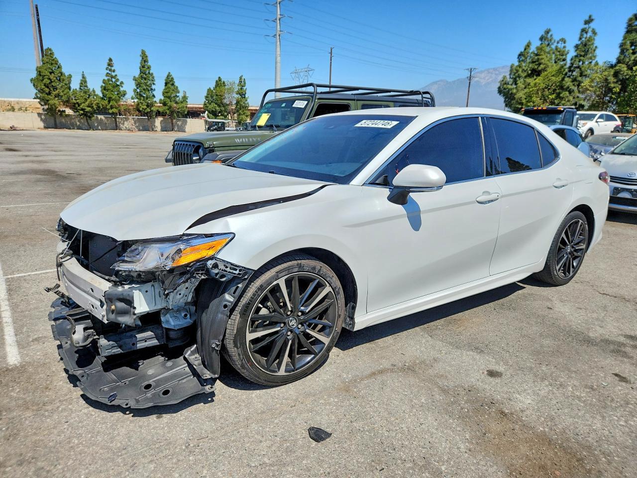 2018 TOYOTA CAMRY
