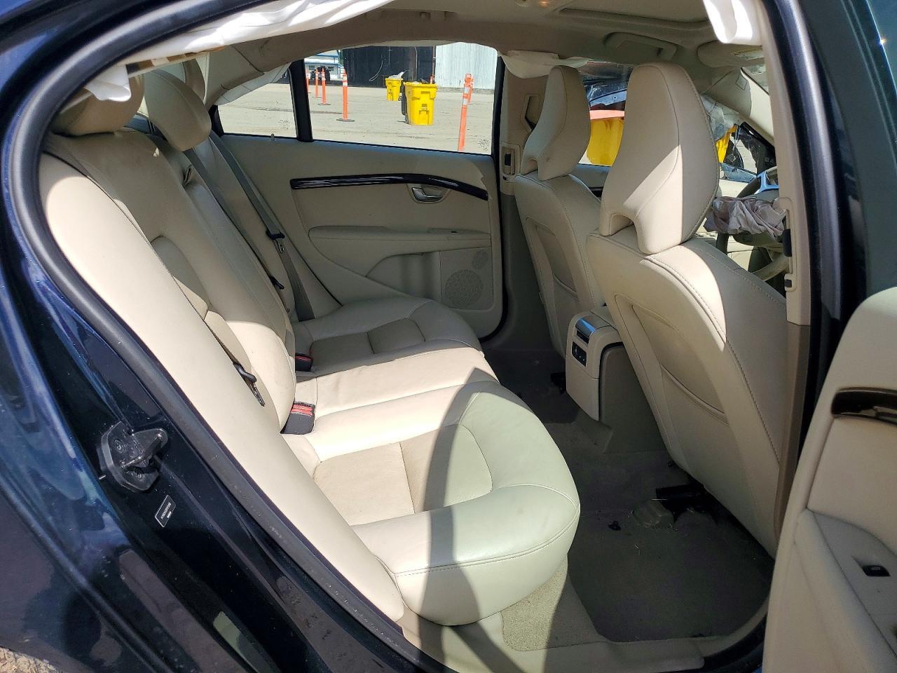 2013 VOLVO S80