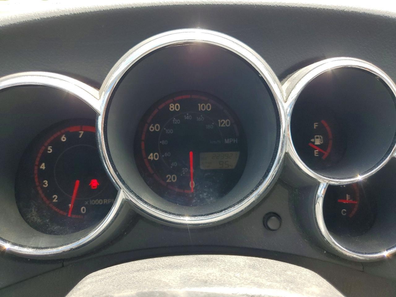 2004 TOYOTA COROLLA
