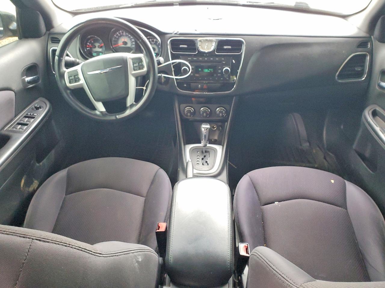 2012 CHRYSLER 200