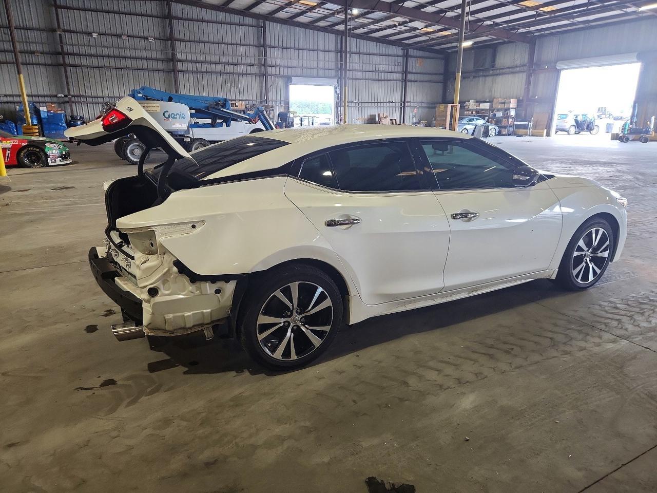 2018 NISSAN Maxima