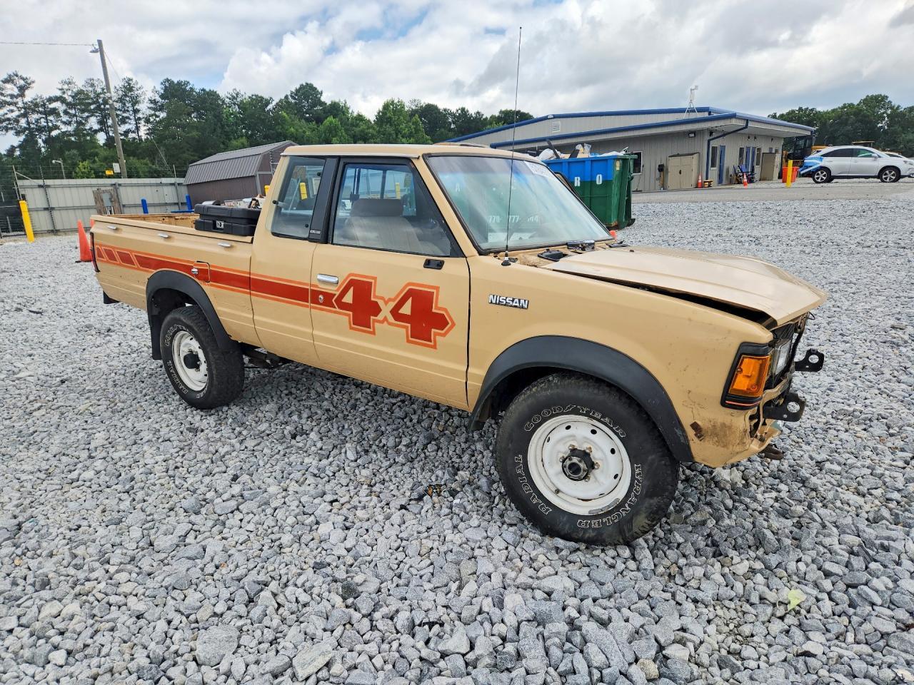 1984 Datsun 720