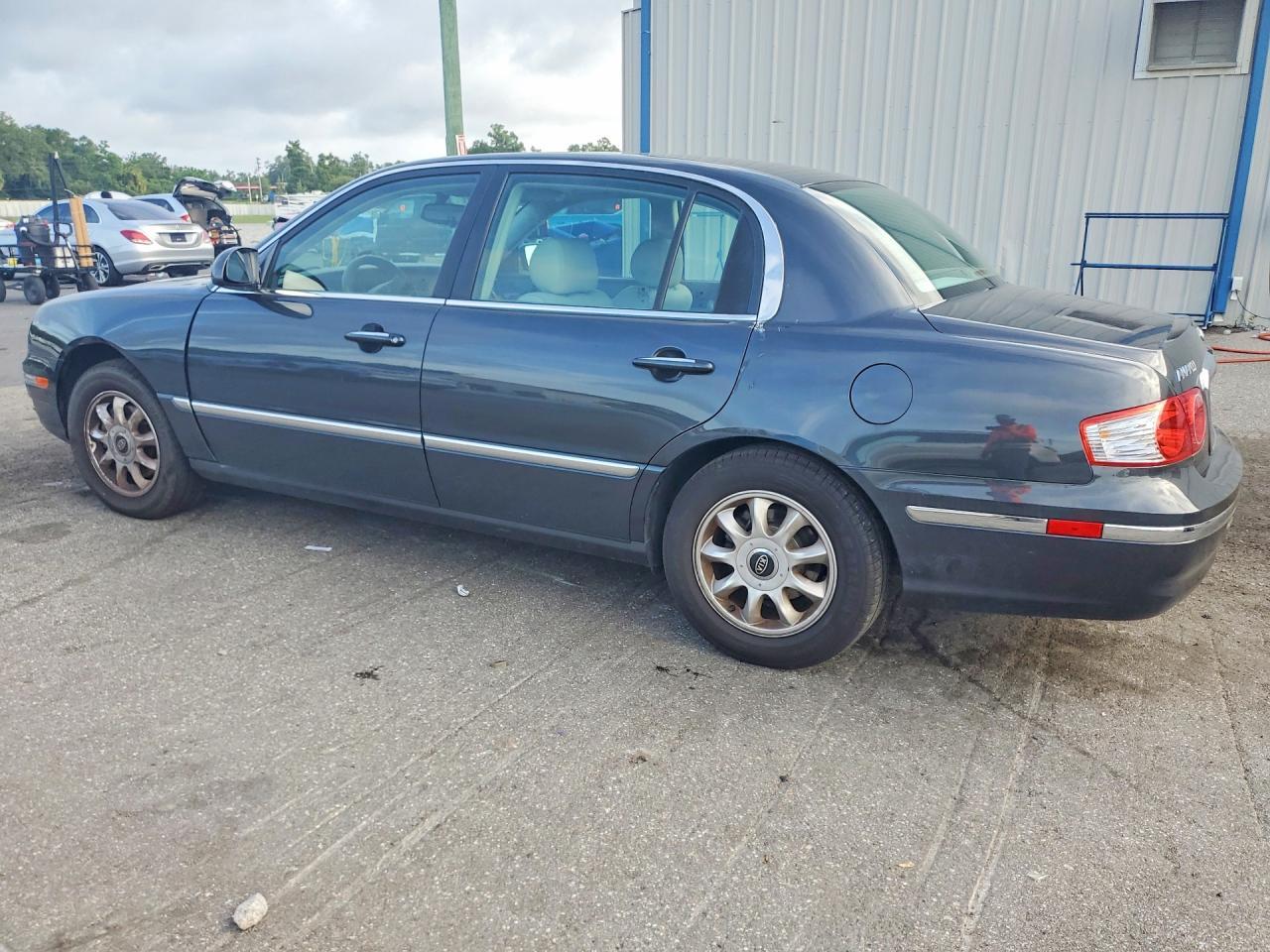 2005 KIA Amanti