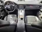 2010 PORSCHE Panamera