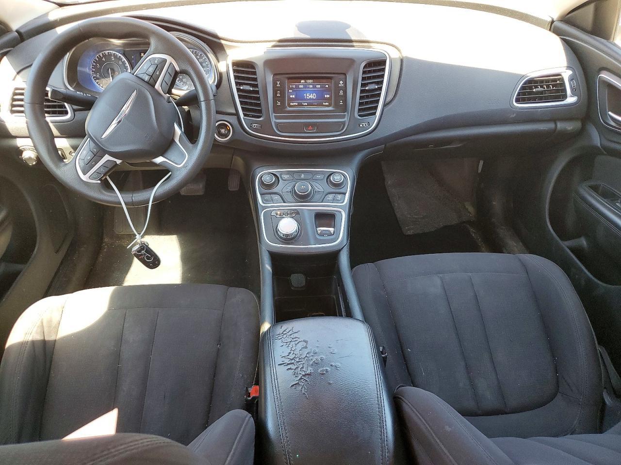 2015 CHRYSLER 200