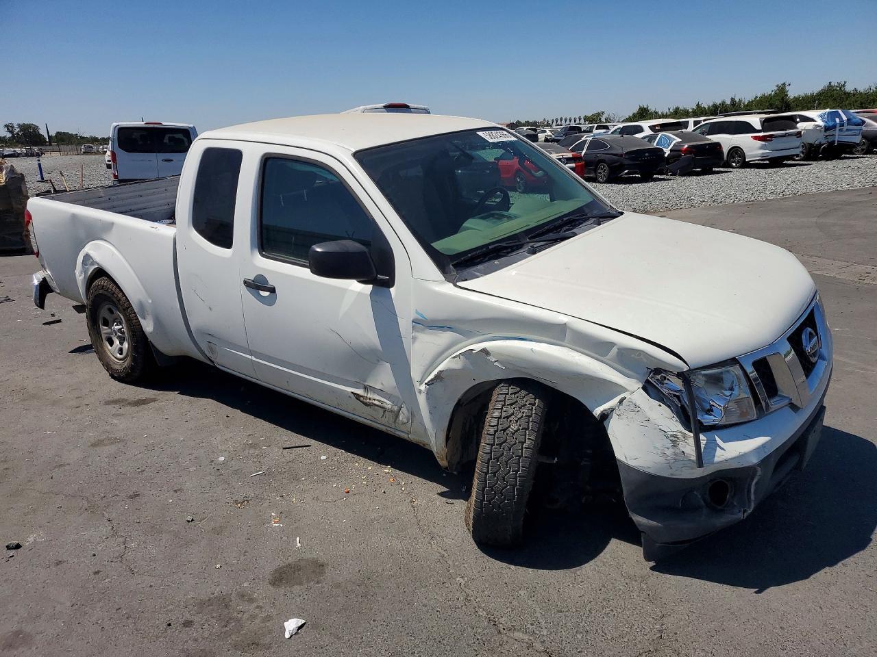 2016 NISSAN Frontier