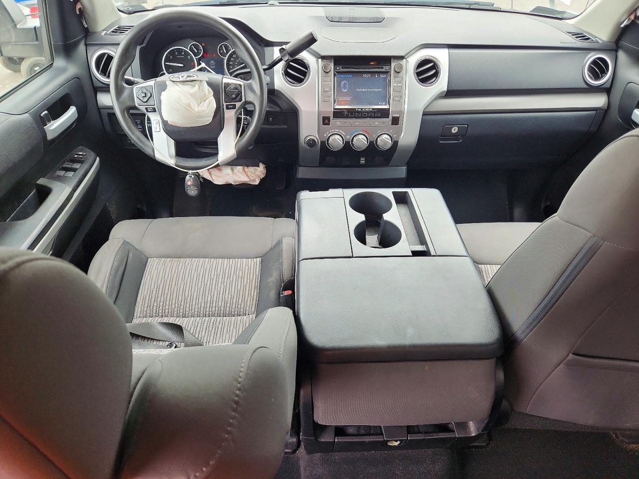 2016 TOYOTA TUNDRA