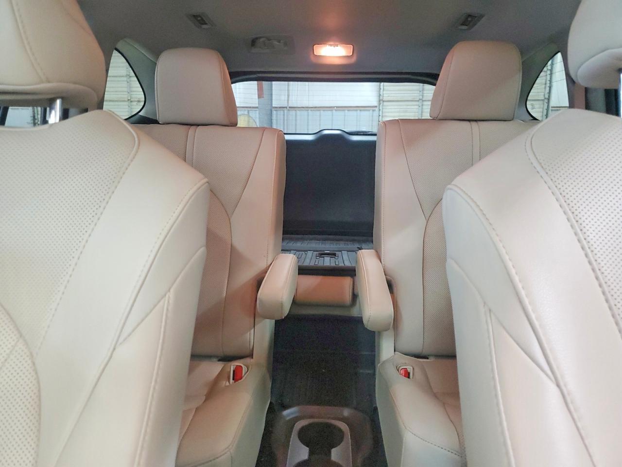 2020 TOYOTA HIGHLANDER