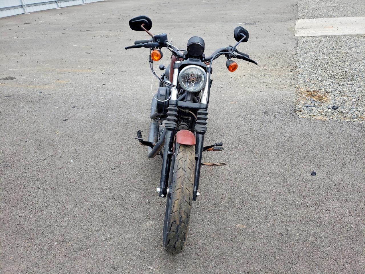2017 HARLEY-DAVIDSON Xl883