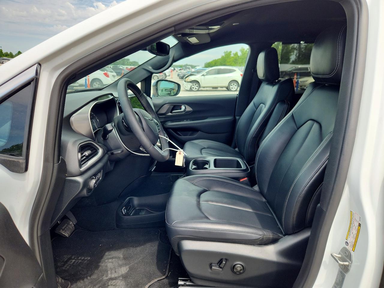 2025 CHRYSLER Pacifica