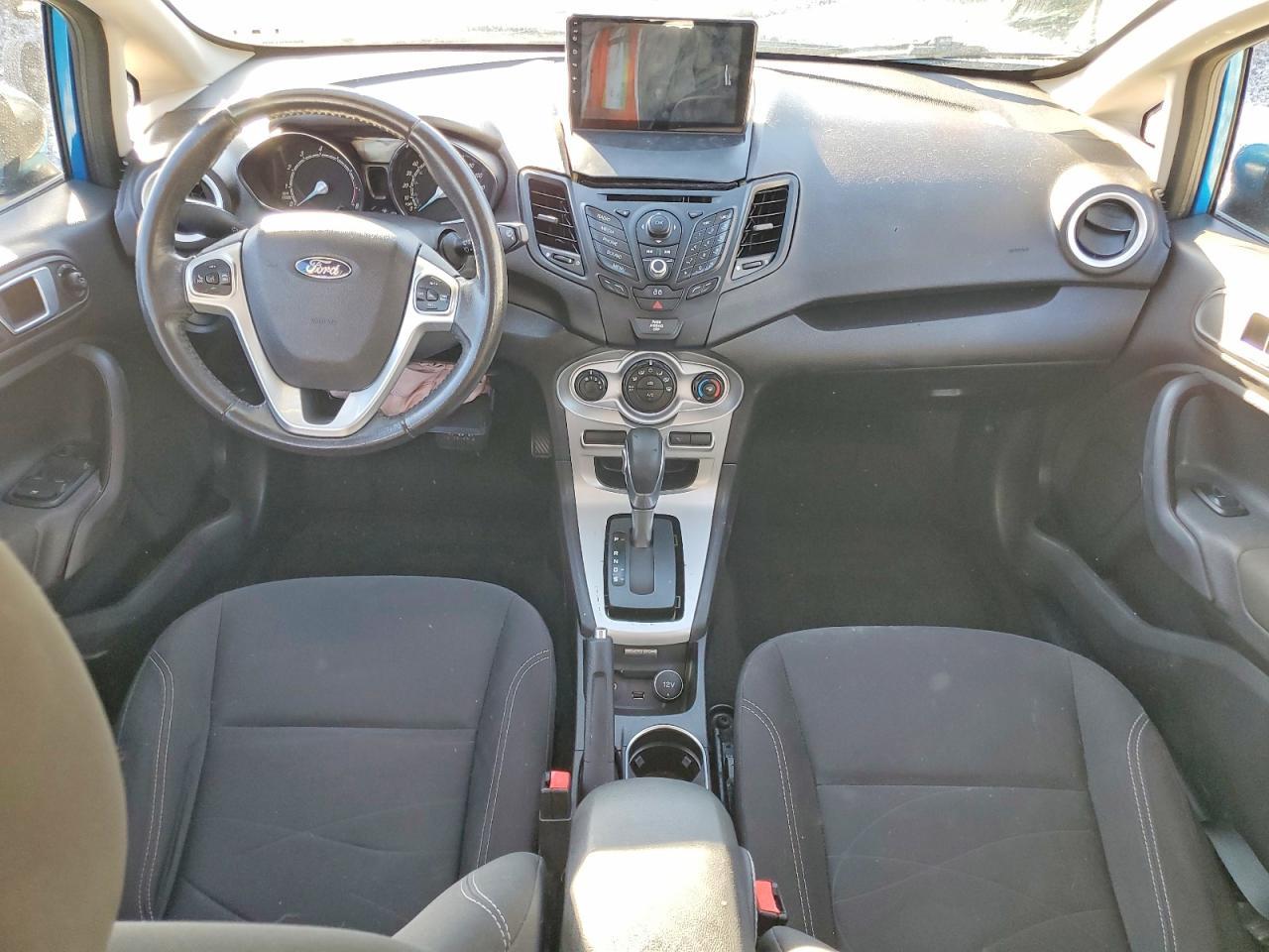 2015 FORD Fiesta
