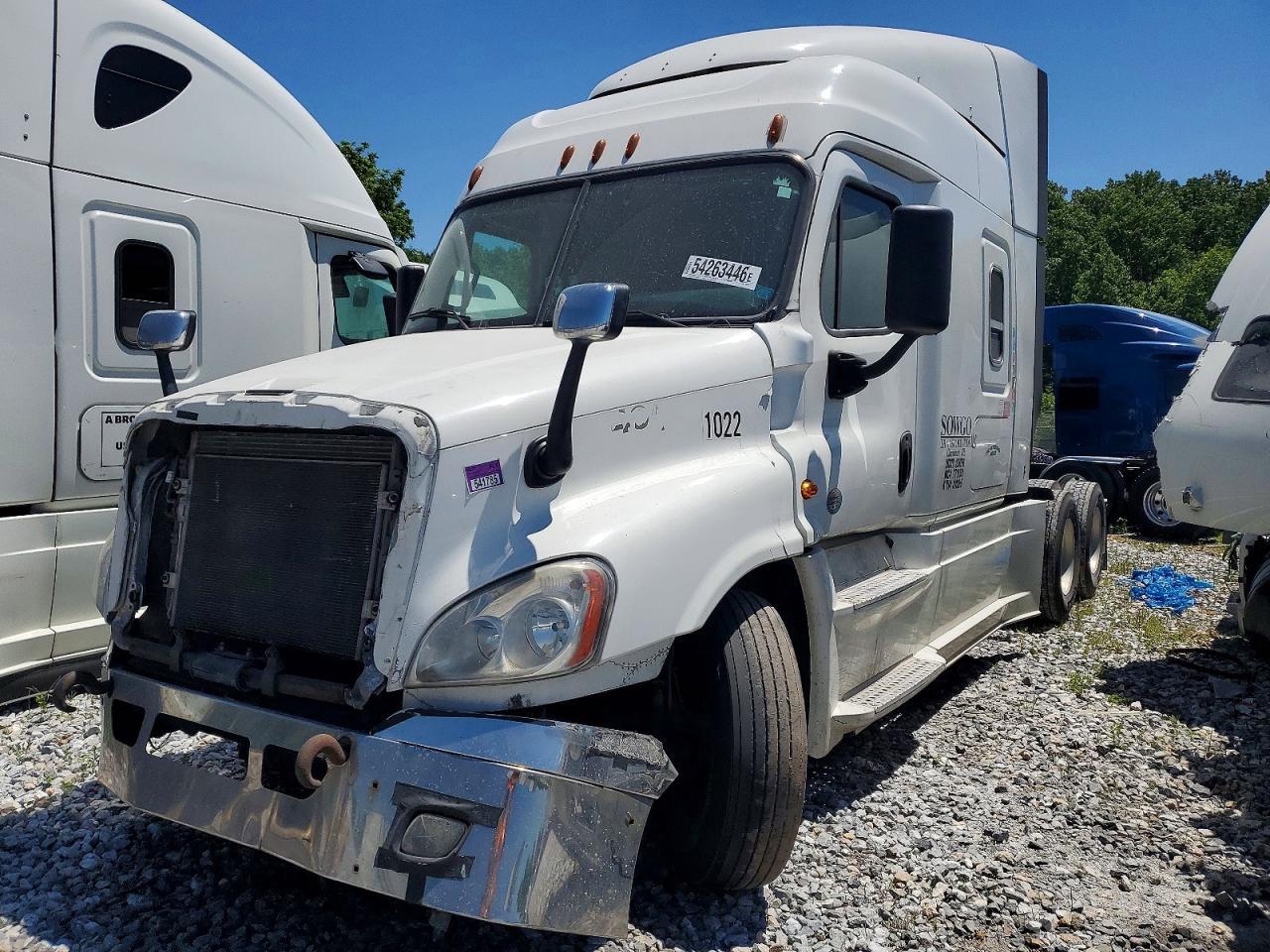 2015 FREIGHTLINER CASCADIA 125