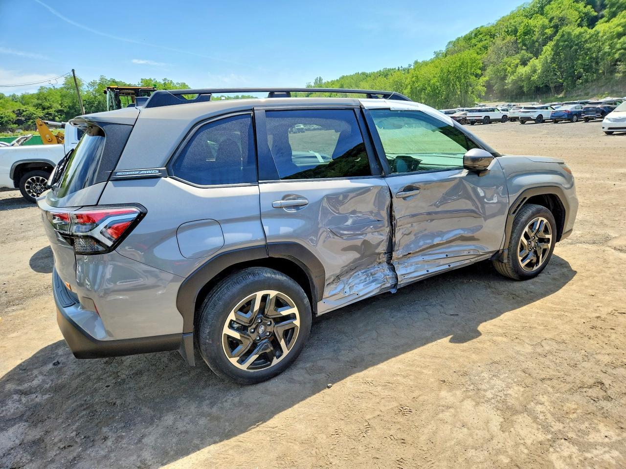 2025 SUBARU FORESTER