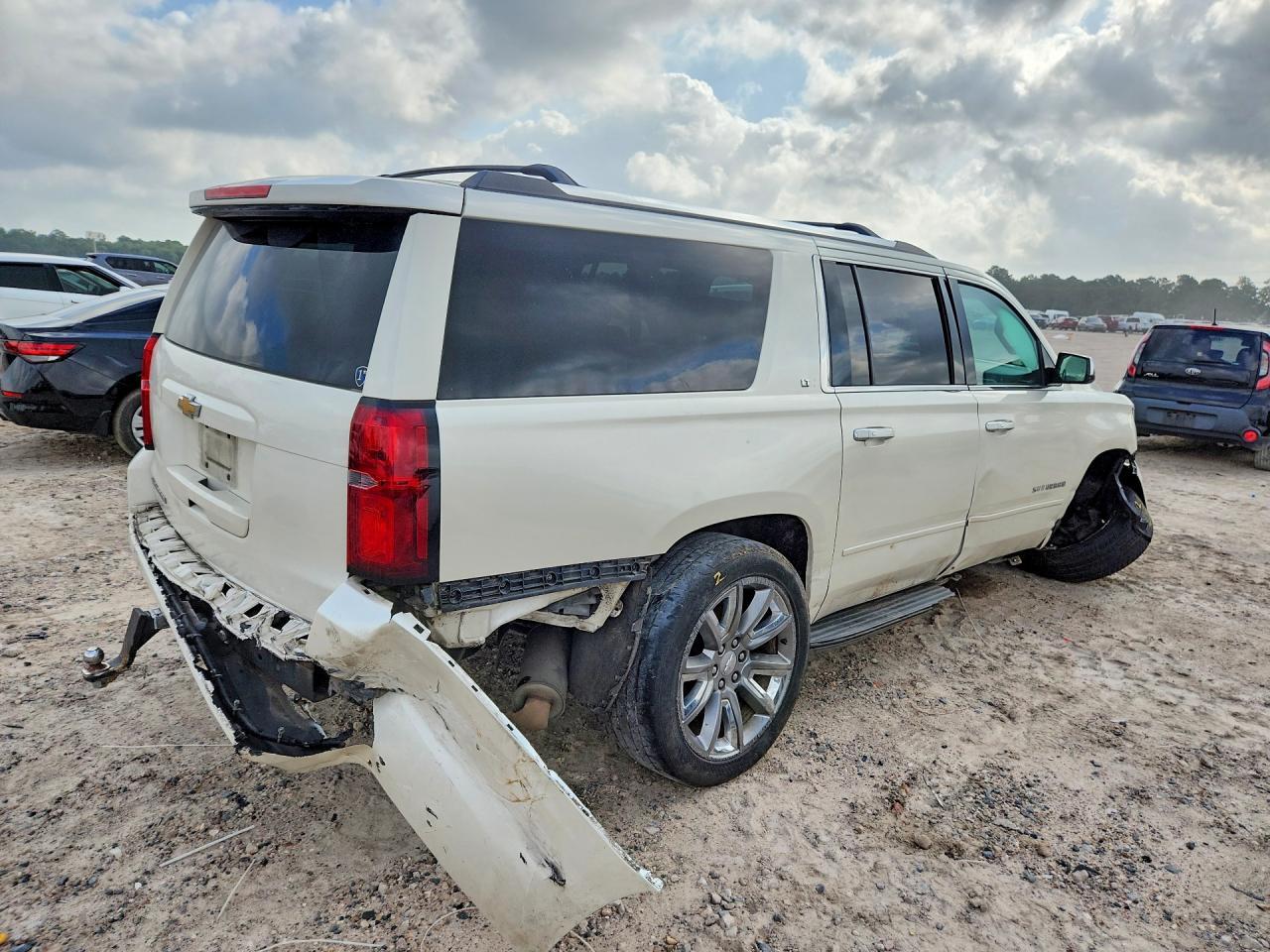 2015 CHEVROLET Suburban