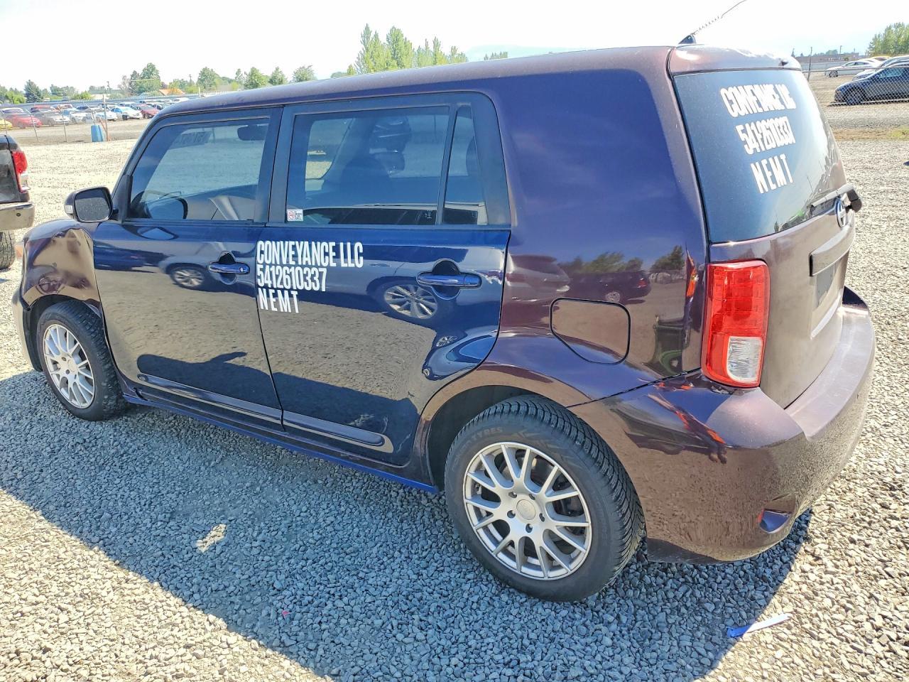 2011 TOYOTA SCION