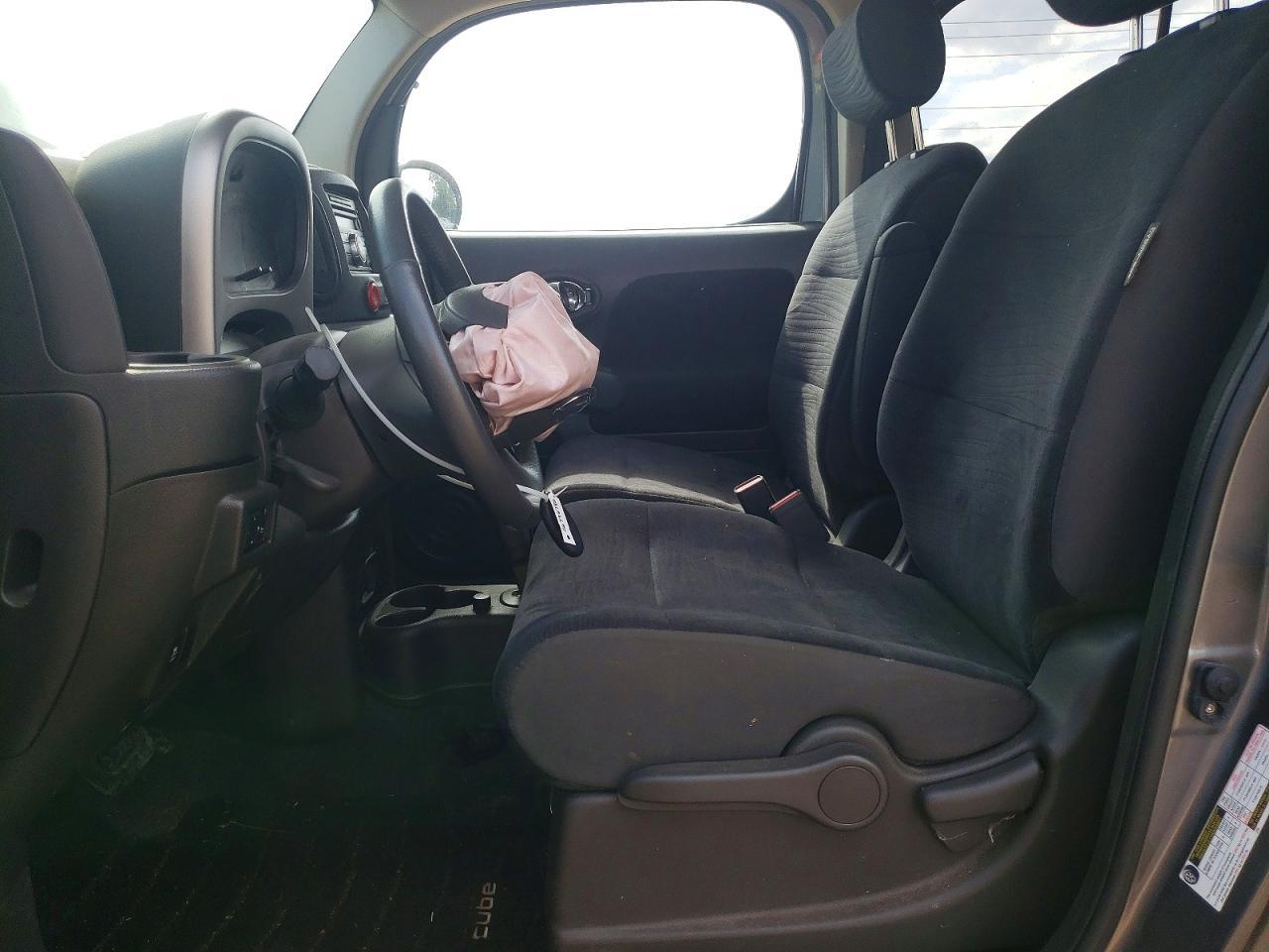 2013 NISSAN CUBE