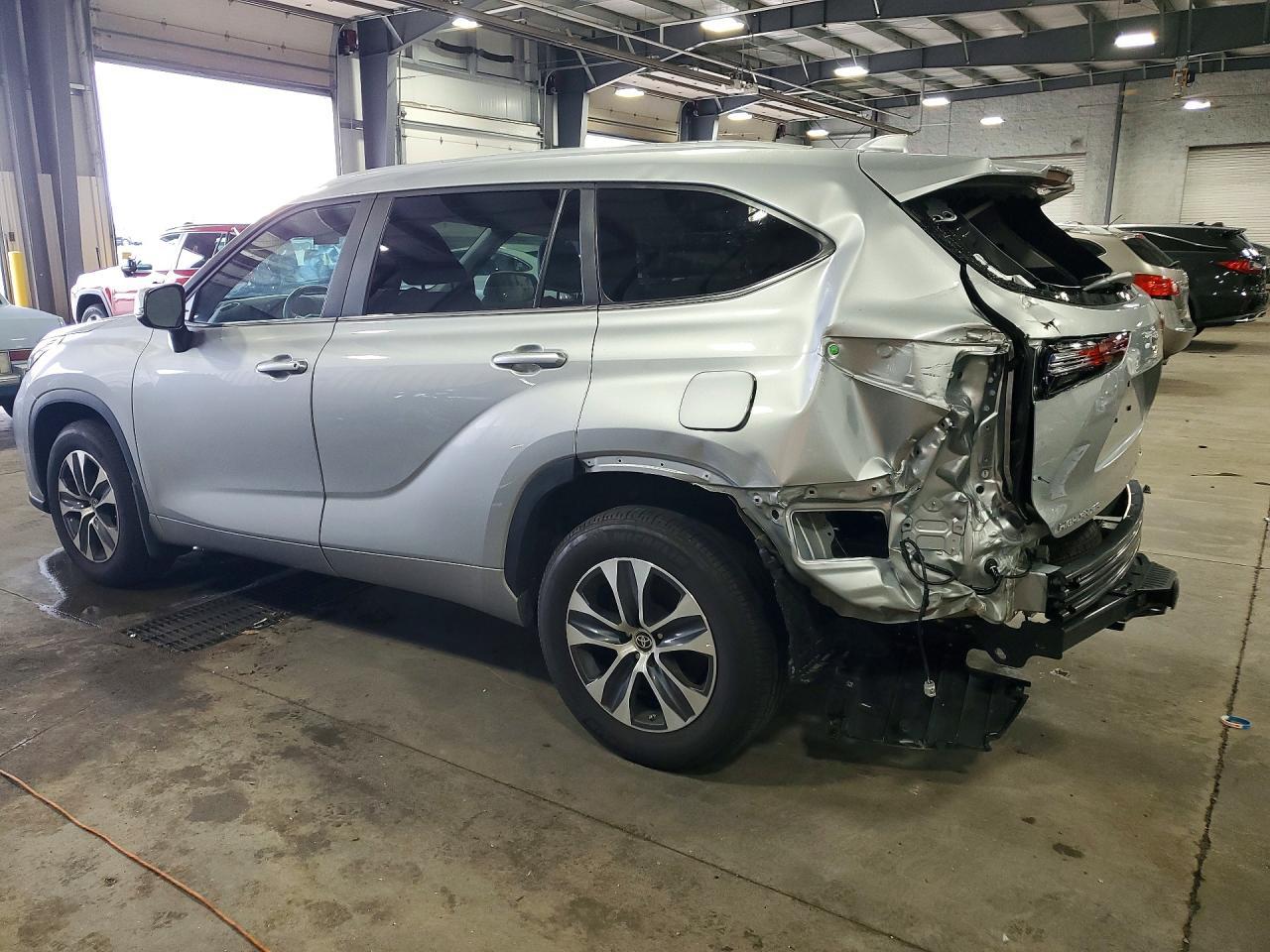 2024 TOYOTA HIGHLANDER
