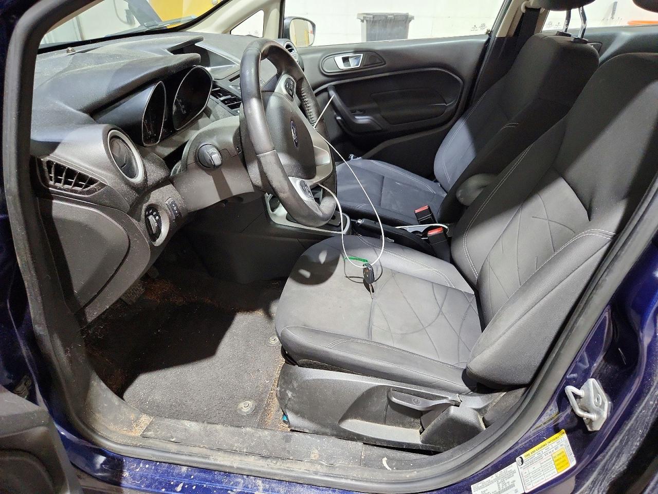 2016 FORD Fiesta