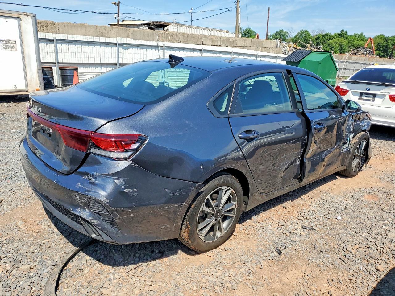 2023 KIA FORTE