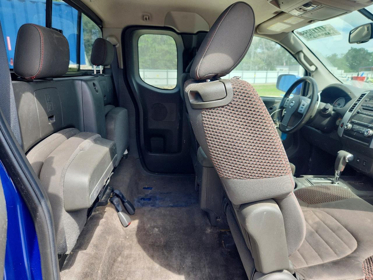 2012 NISSAN Frontier