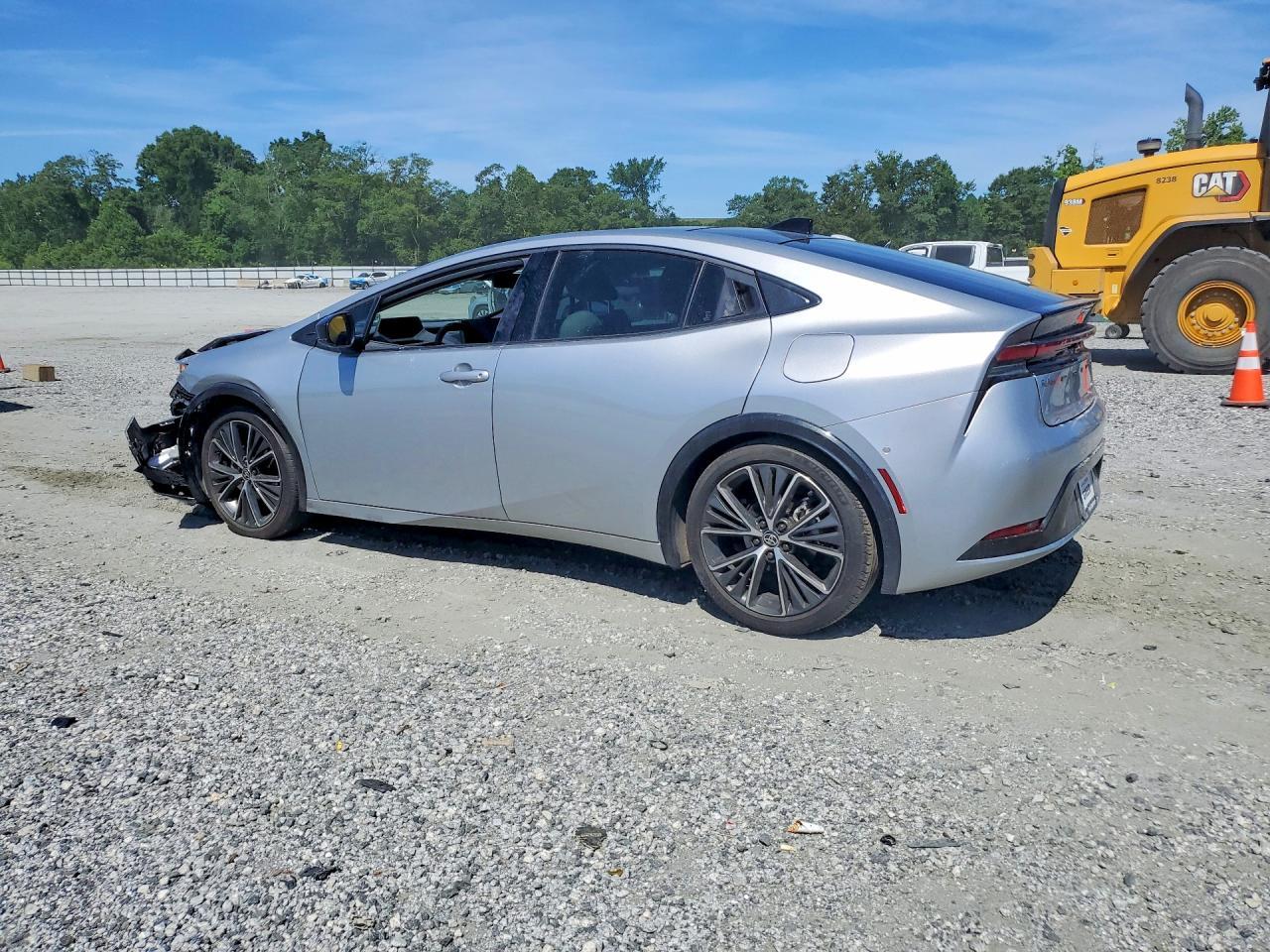 2024 TOYOTA PRIUS