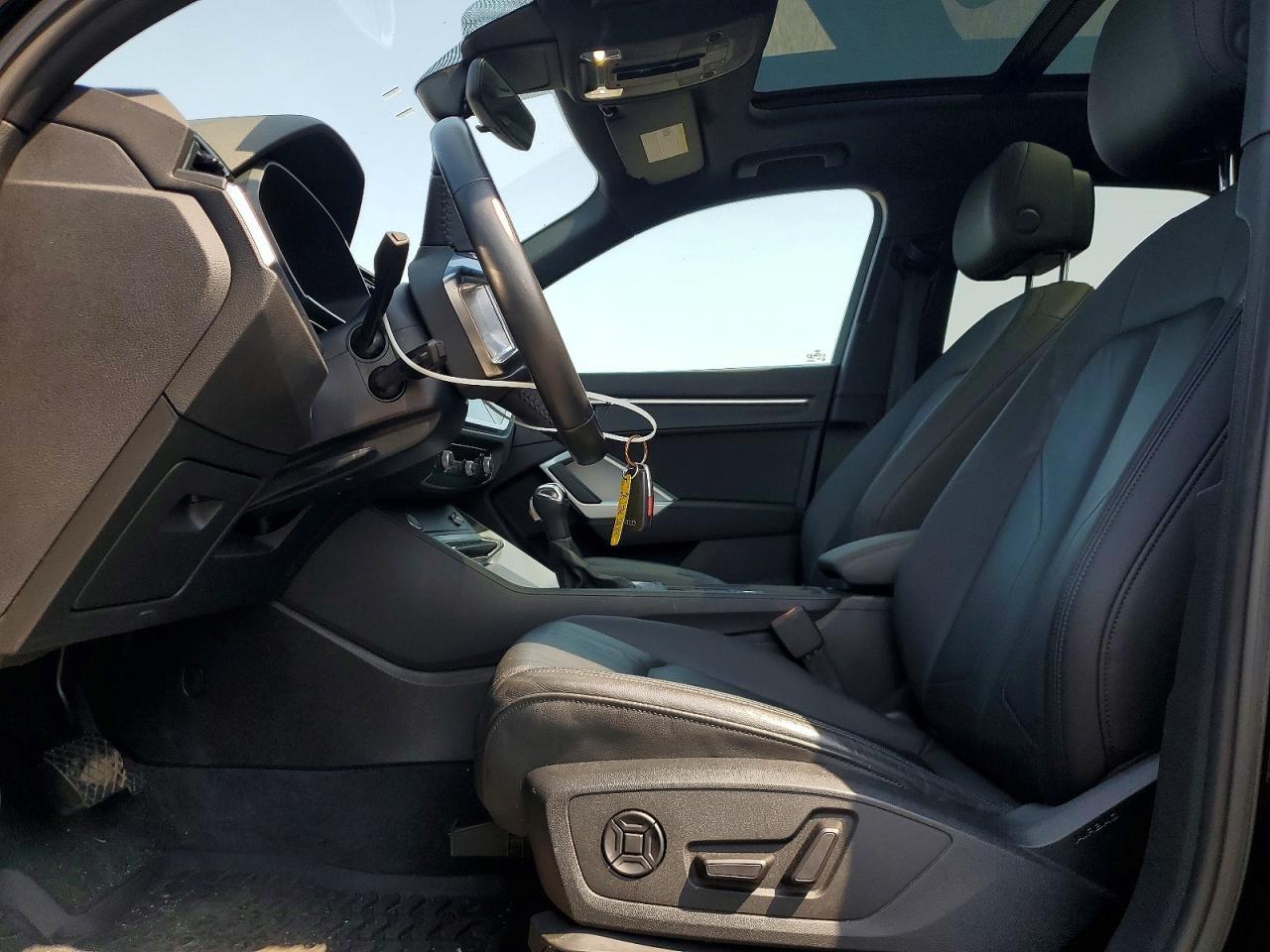 2020 AUDI Q3