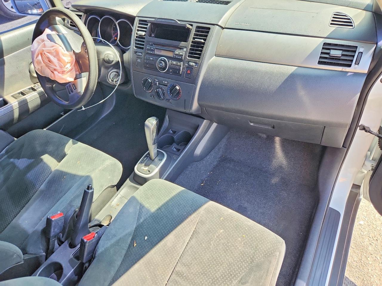 2011 NISSAN VERSA