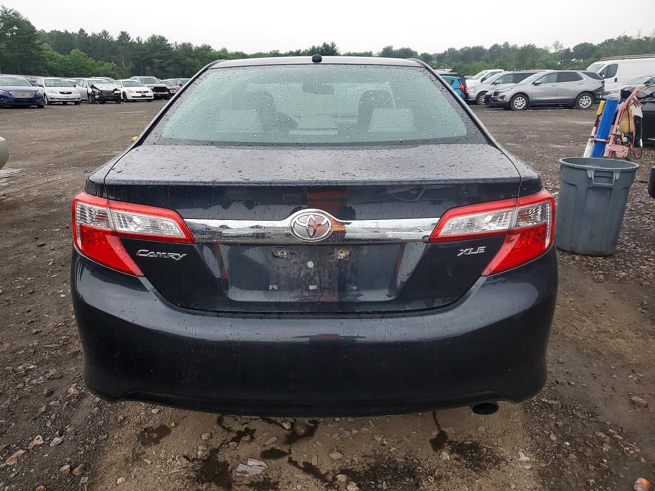 2012 TOYOTA CAMRY