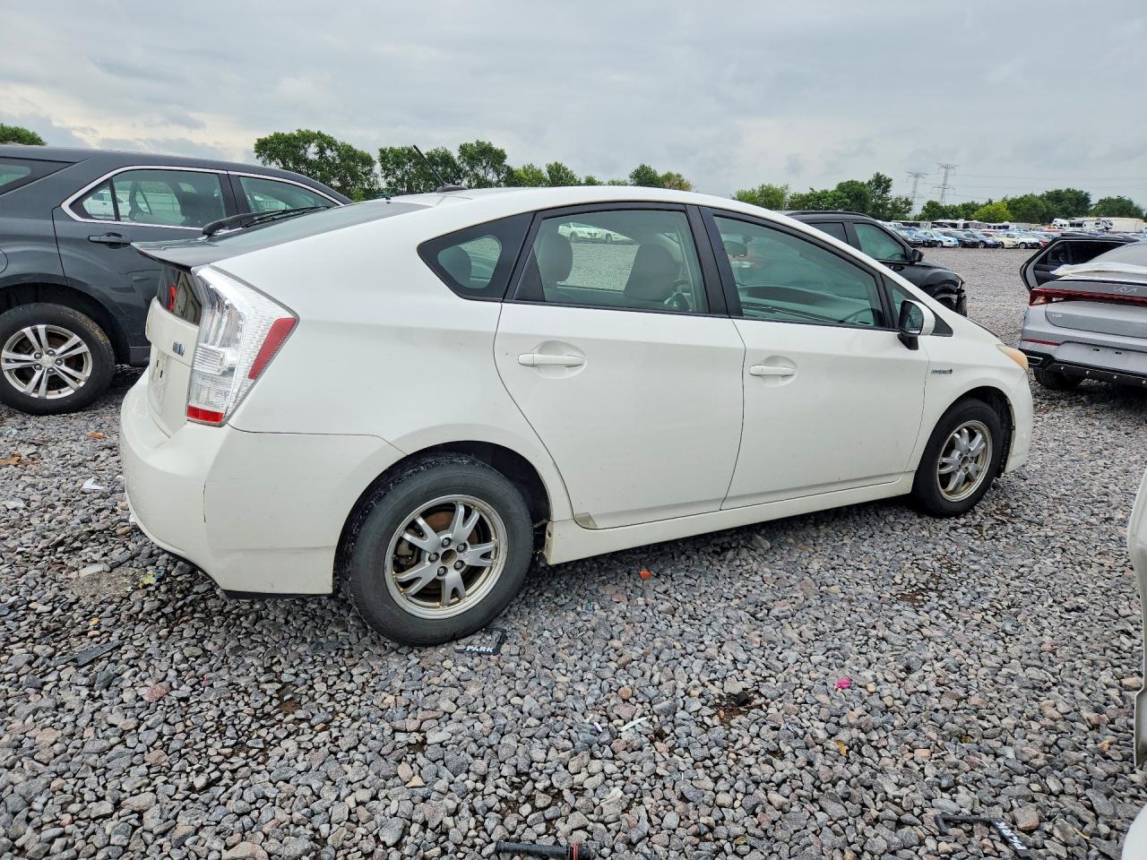 2011 TOYOTA PRIUS