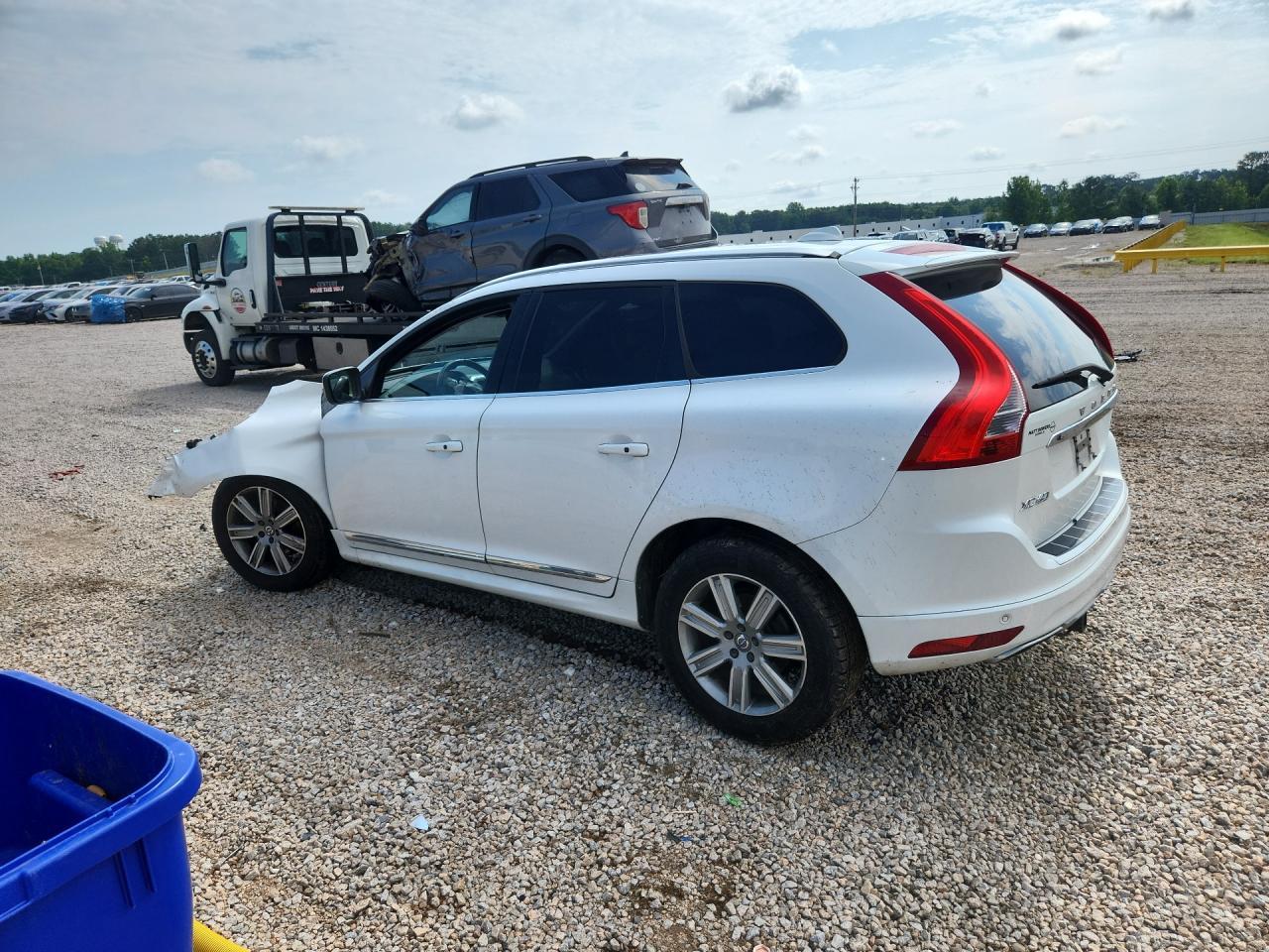 2017 VOLVO XC60