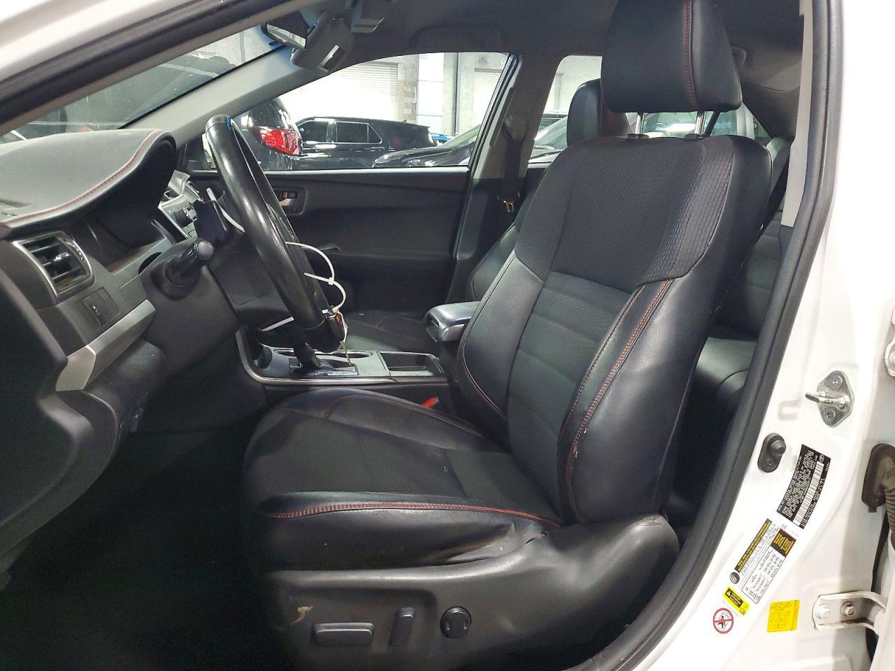 2016 TOYOTA CAMRY