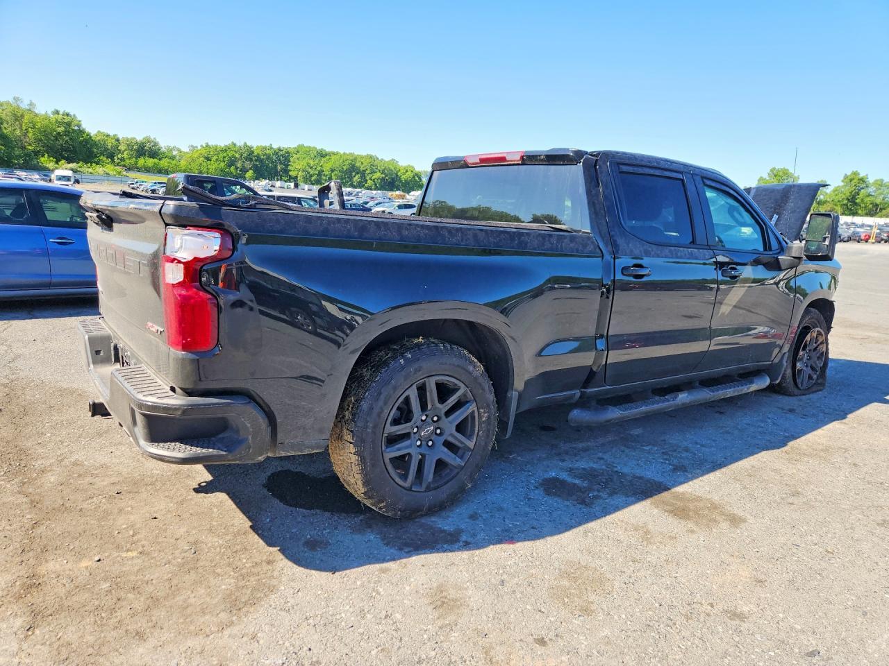2024 CHEVROLET Silverado