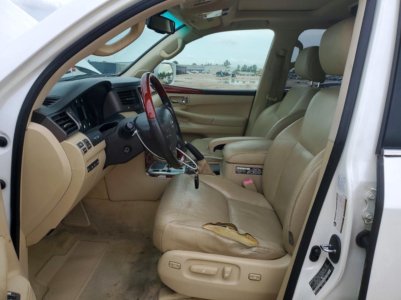 2009 LEXUS LX 570