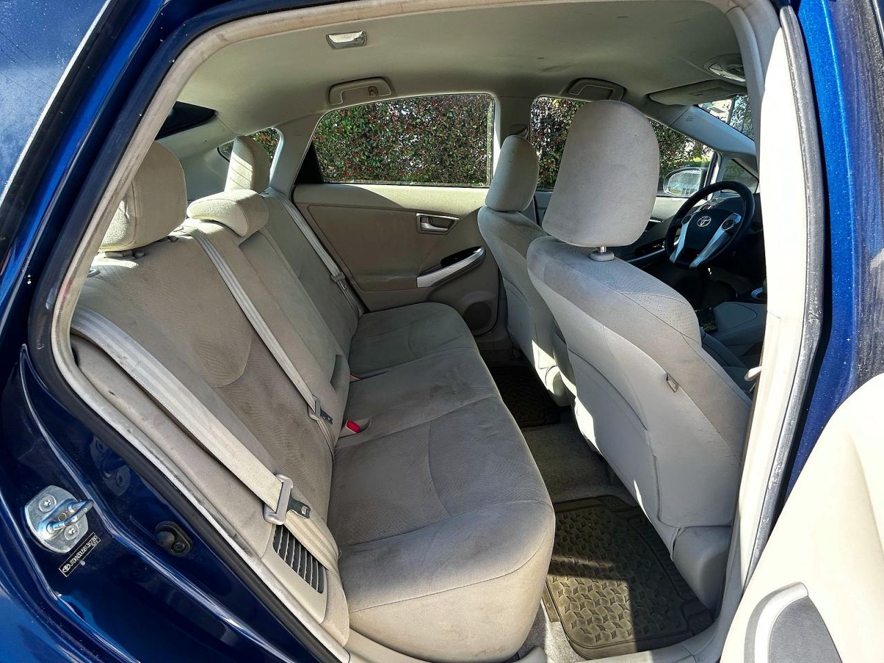 2011 TOYOTA PRIUS