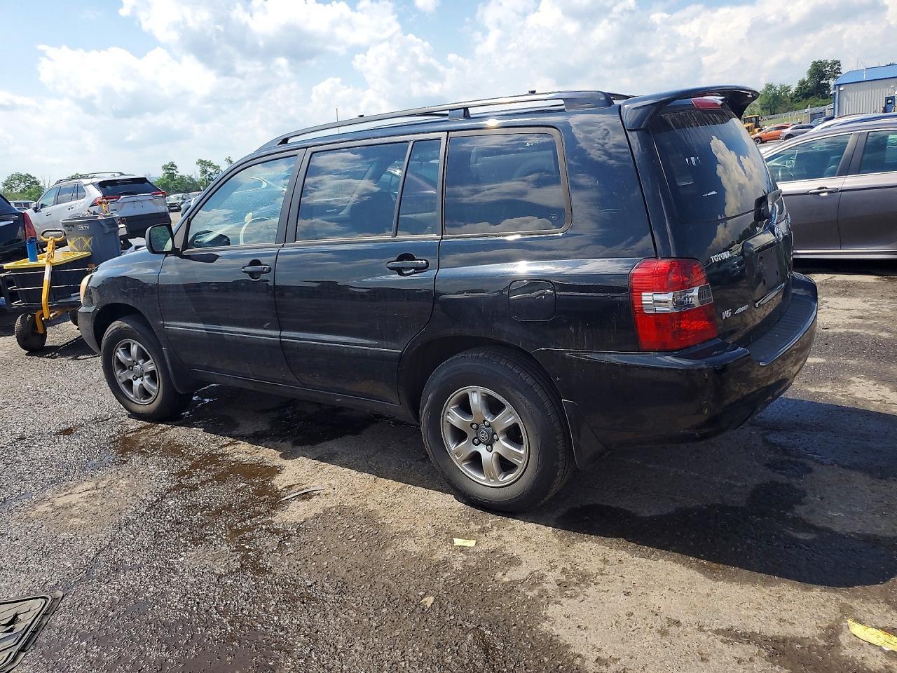 2005 TOYOTA HIGHLANDER