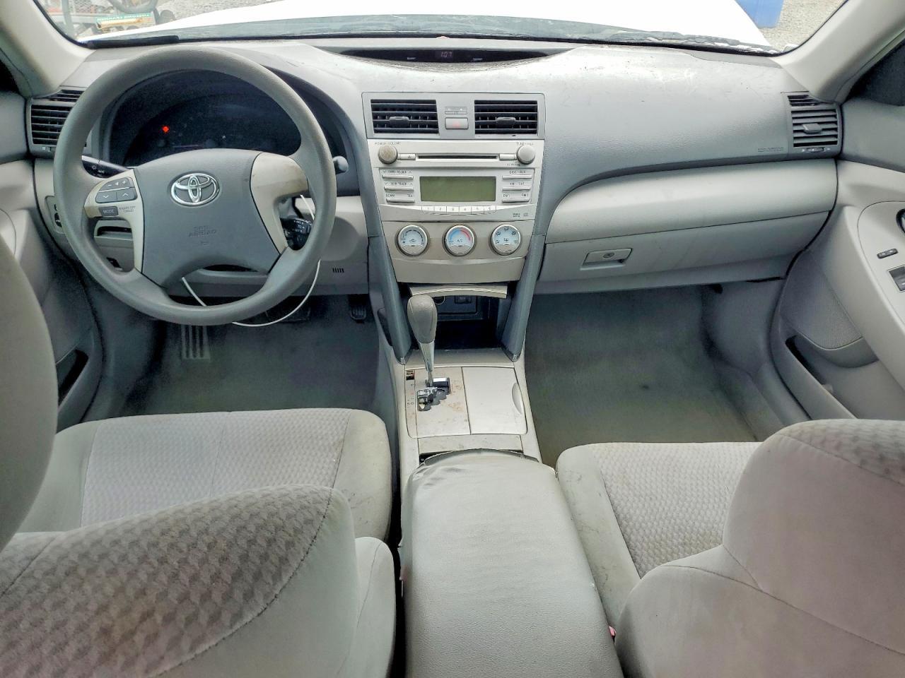 2011 TOYOTA CAMRY