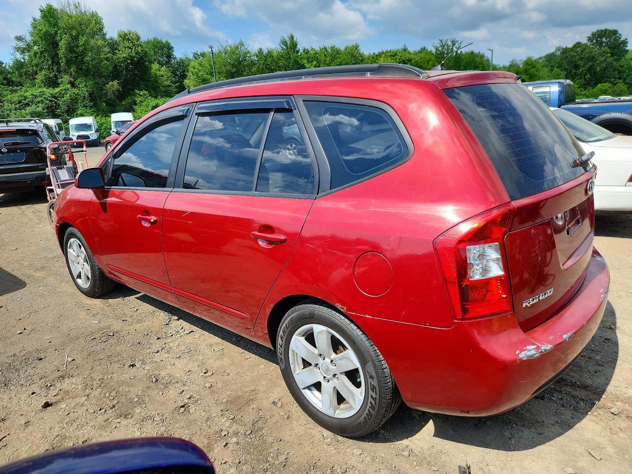 2008 KIA RONDO