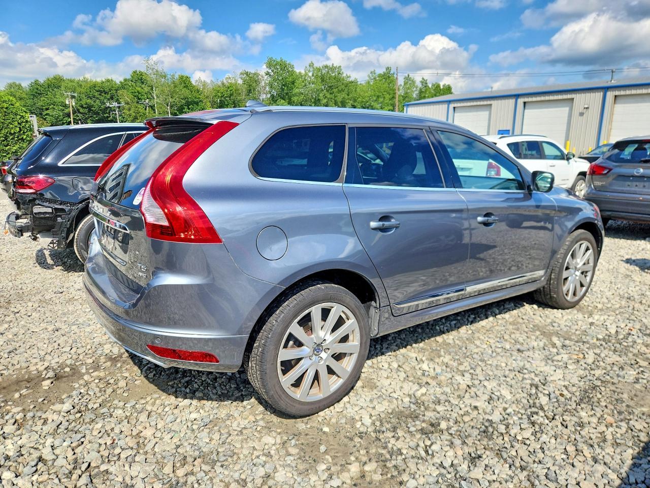 2017 VOLVO XC60