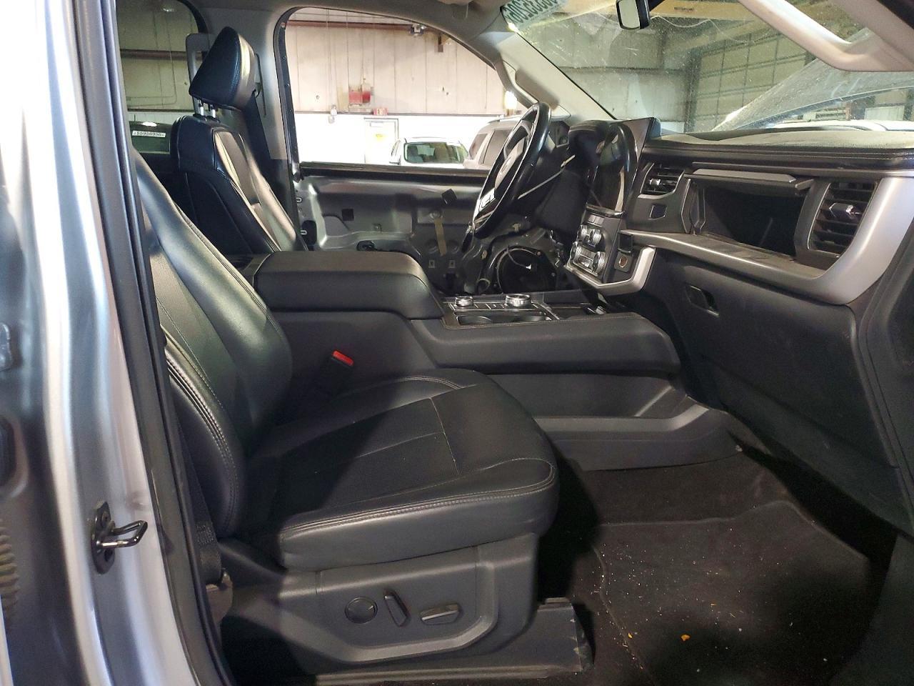 2023 FORD Expedition