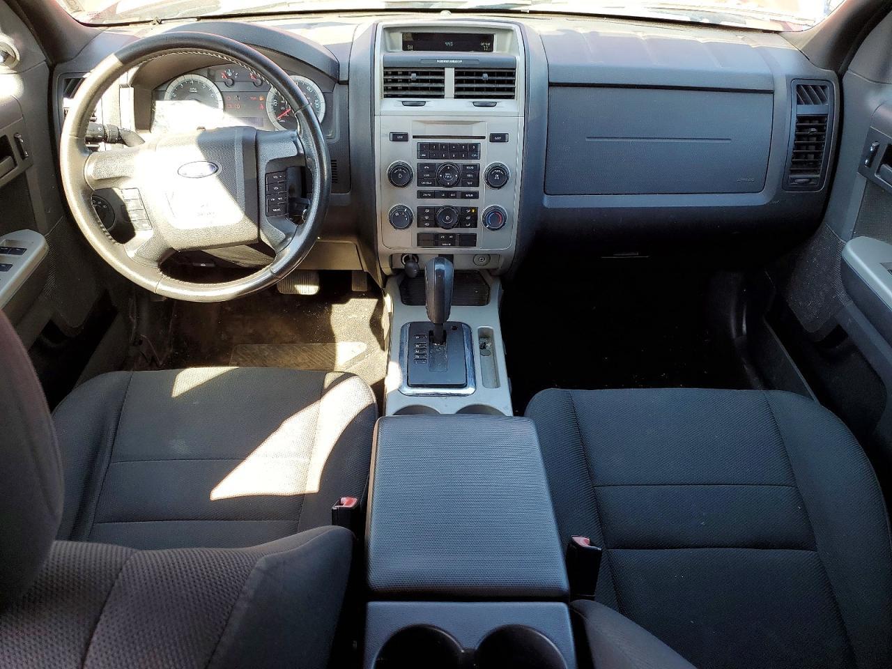 2010 FORD ESCAPE
