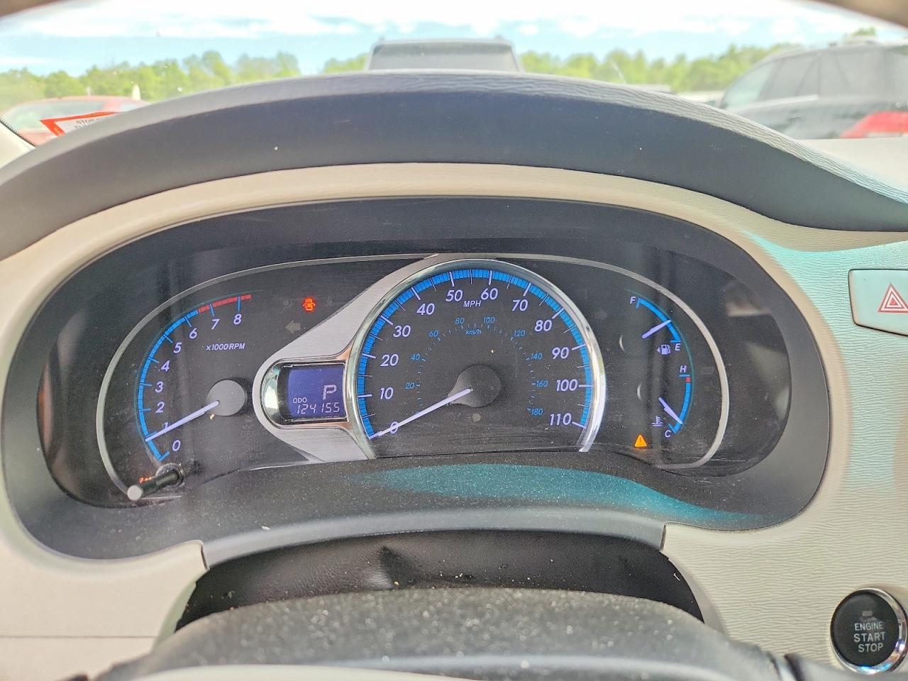 2013 TOYOTA SIENNA