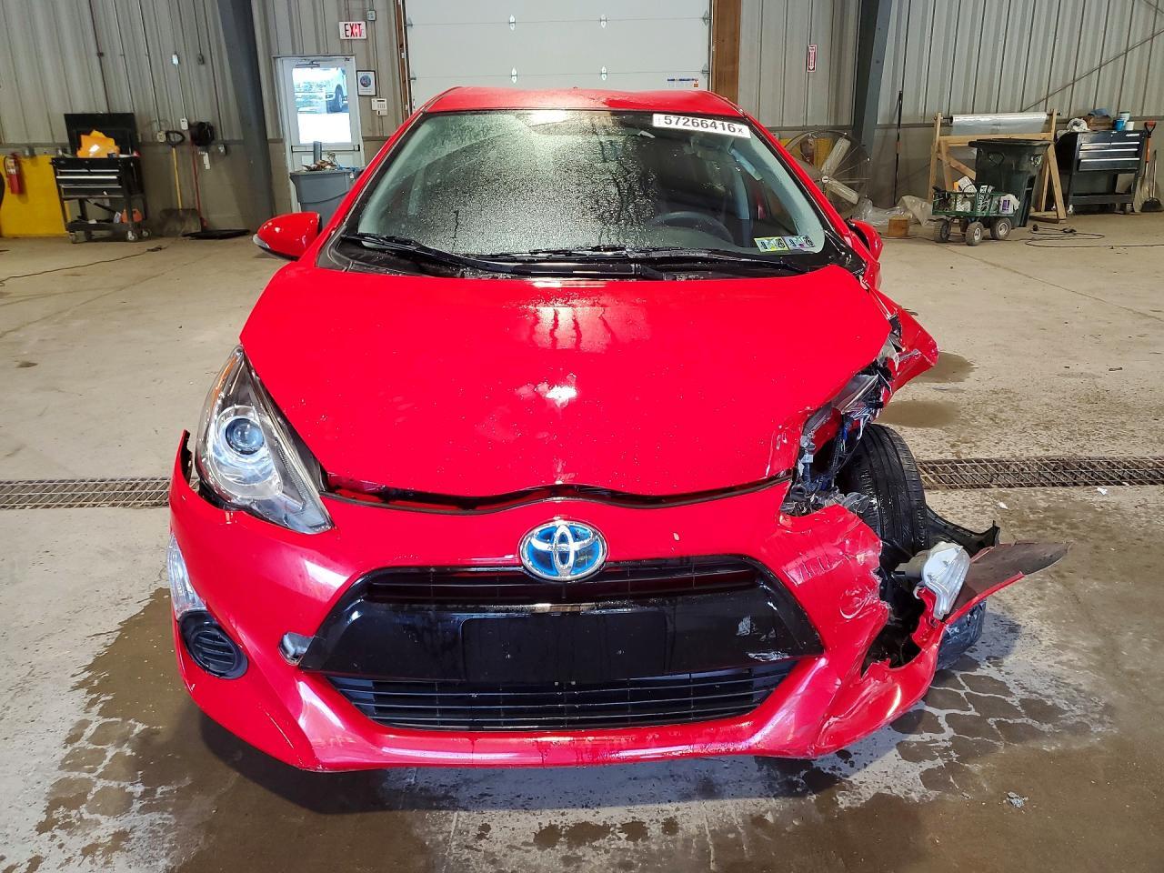 2015 TOYOTA Prius c