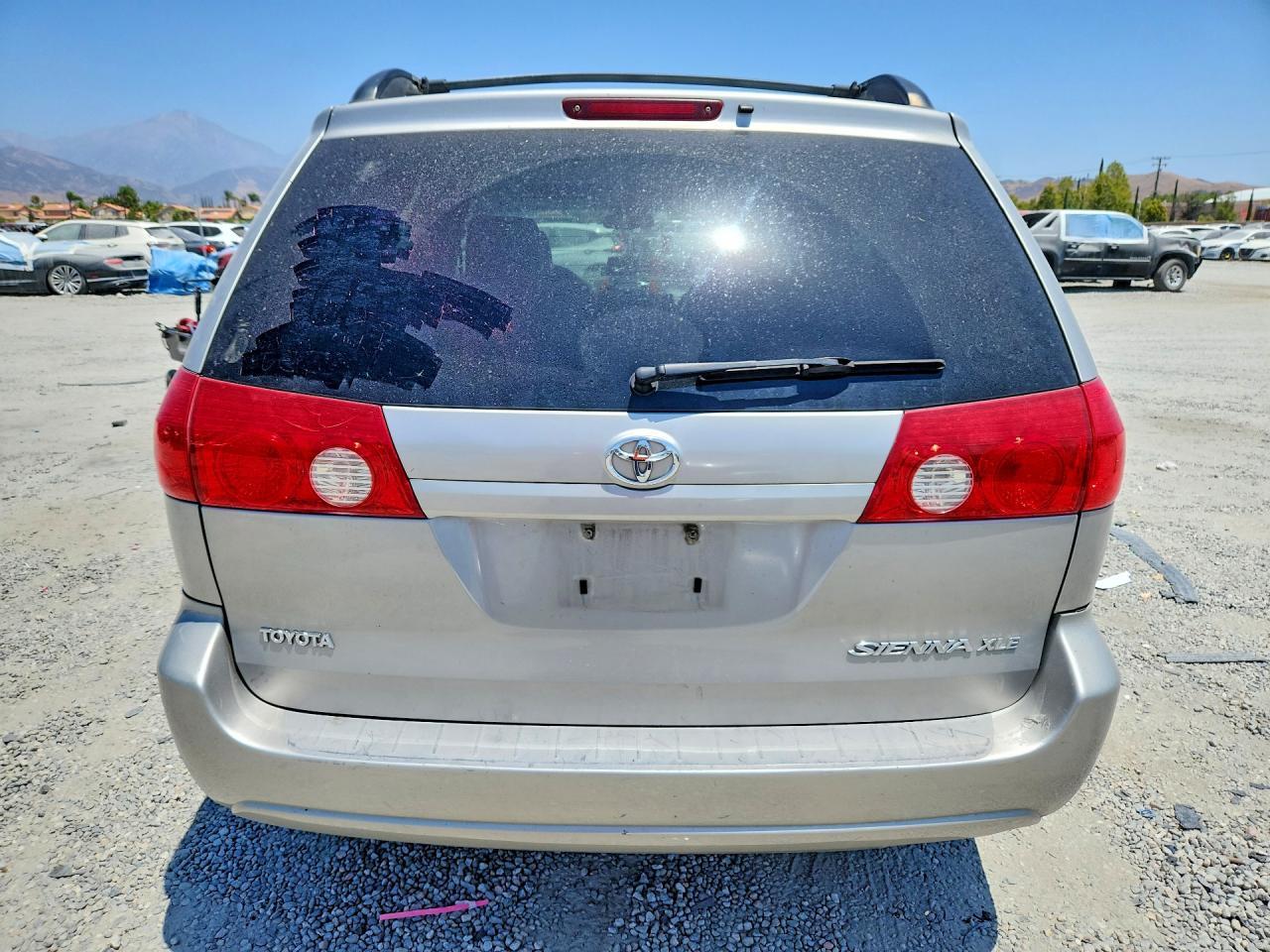 2006 TOYOTA SIENNA