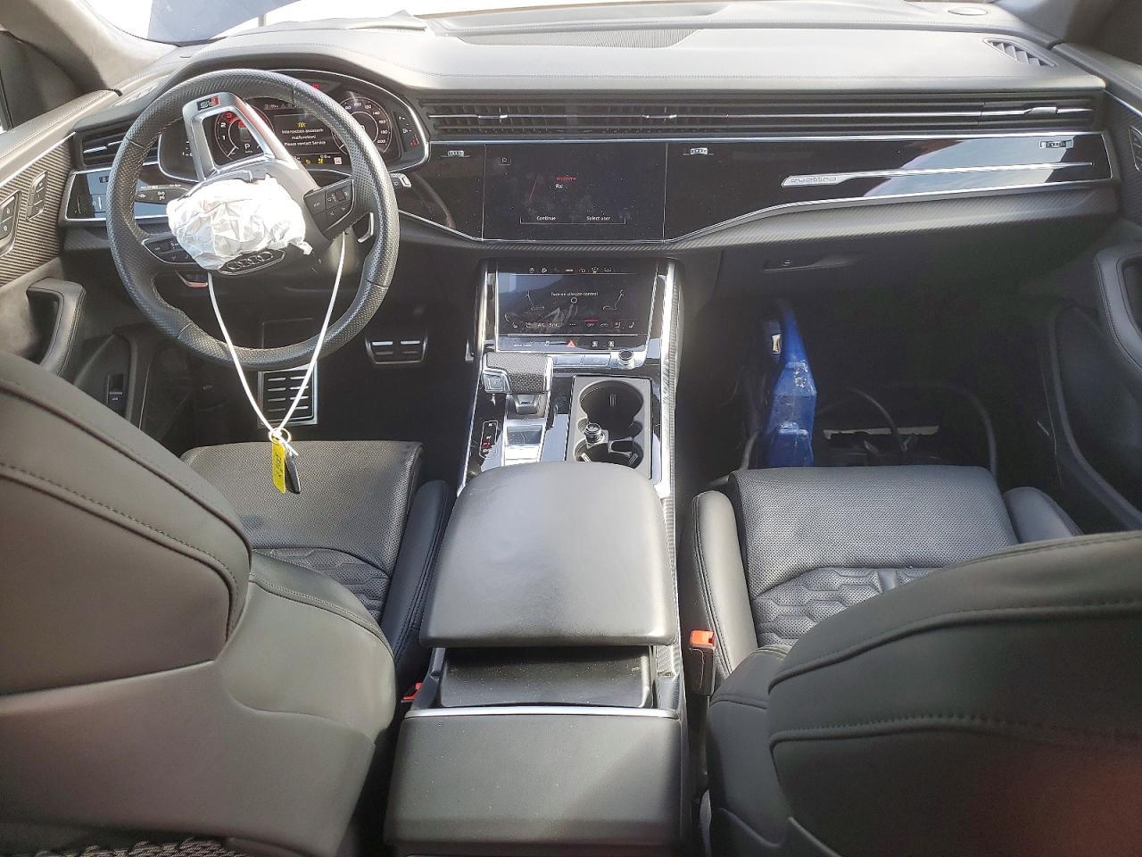 2024 AUDI RS Q8