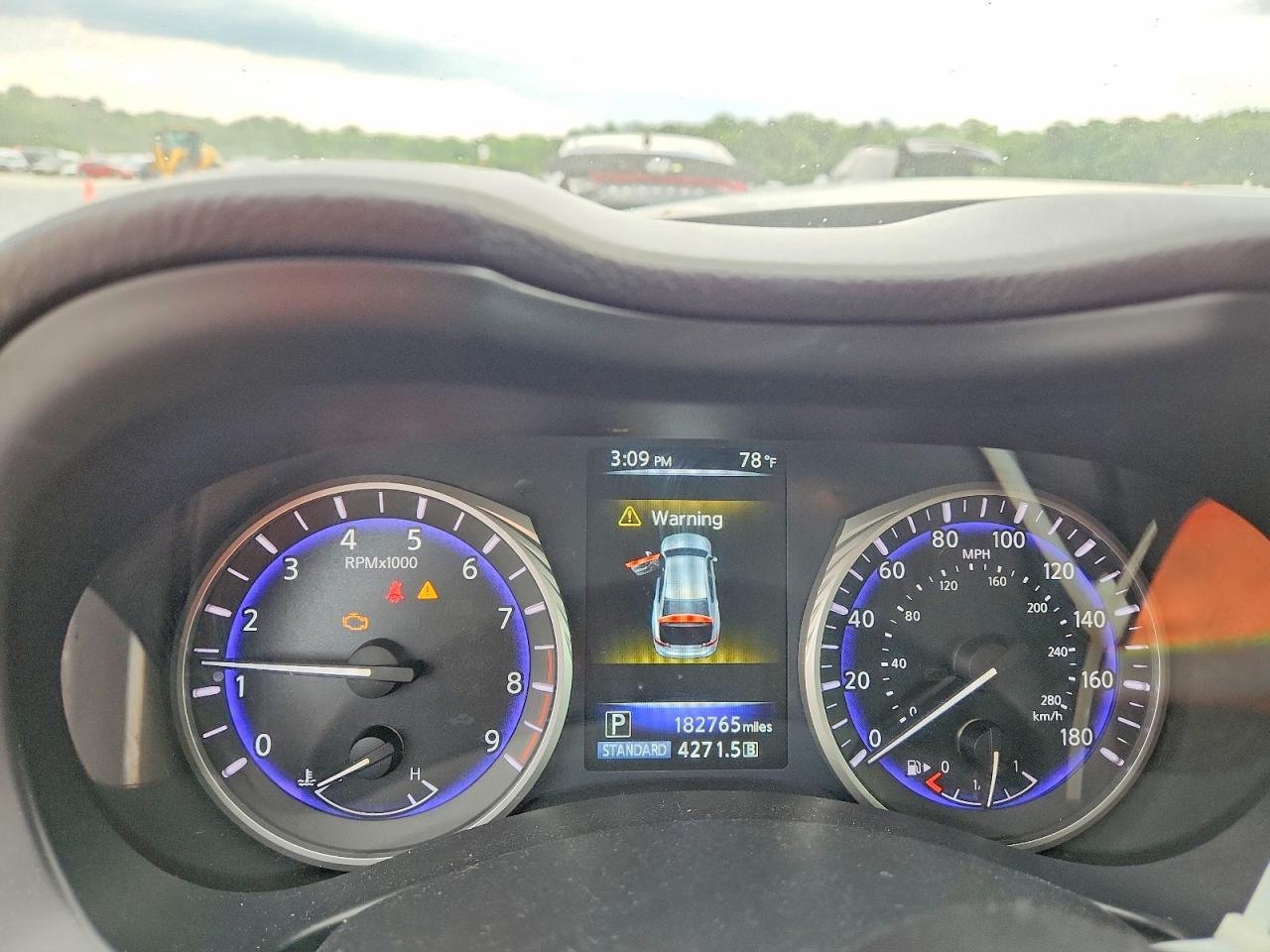 2015 INFINITI Q50