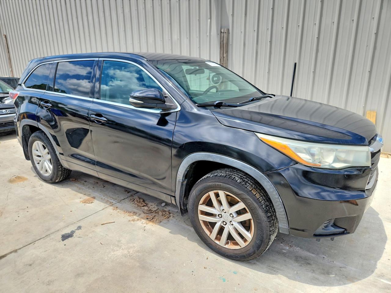 2015 TOYOTA HIGHLANDER