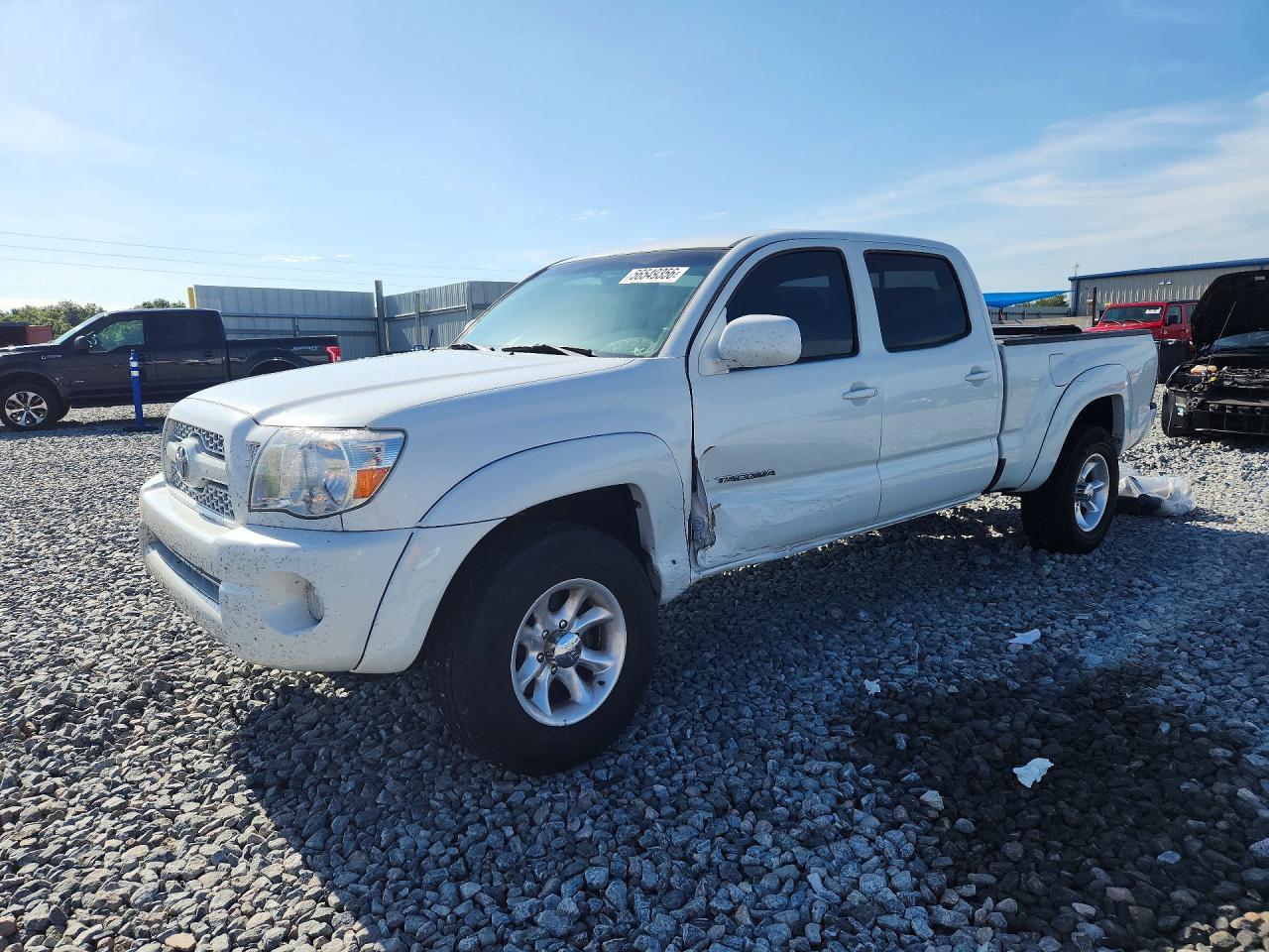 2011 TOYOTA TACOMA