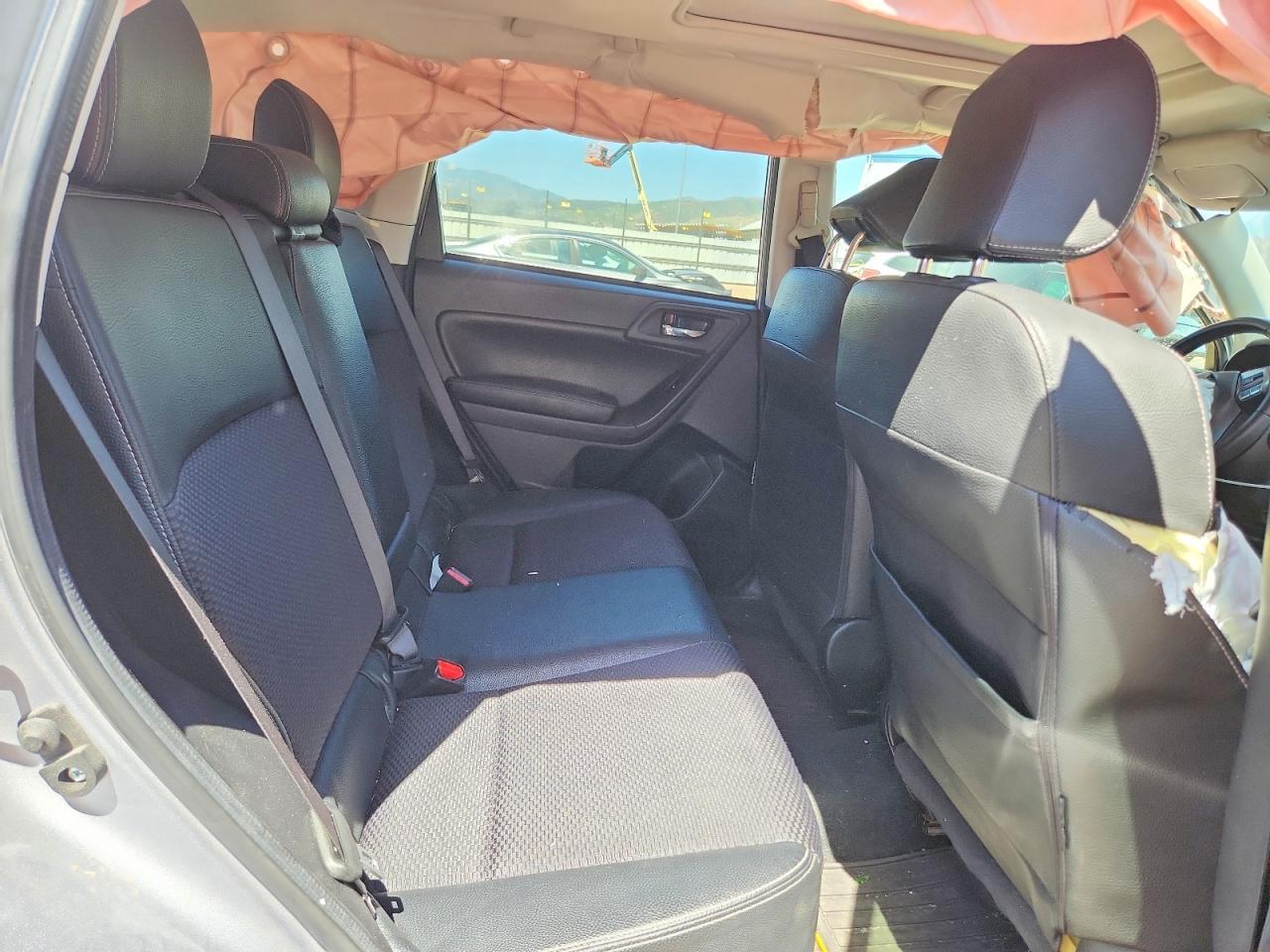 2015 SUBARU FORESTER