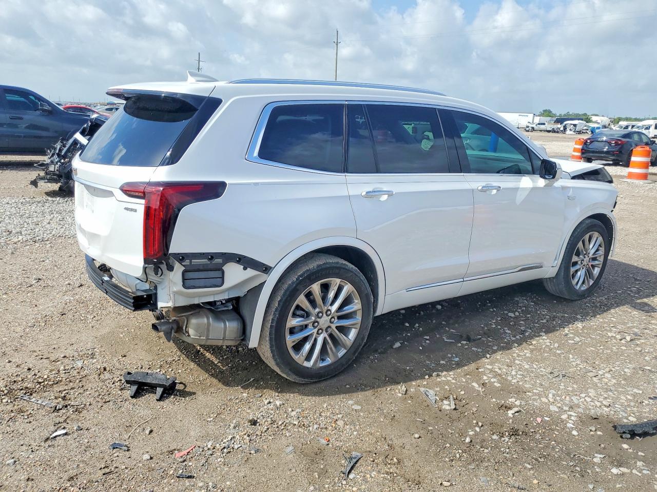 2023 CADILLAC XT6