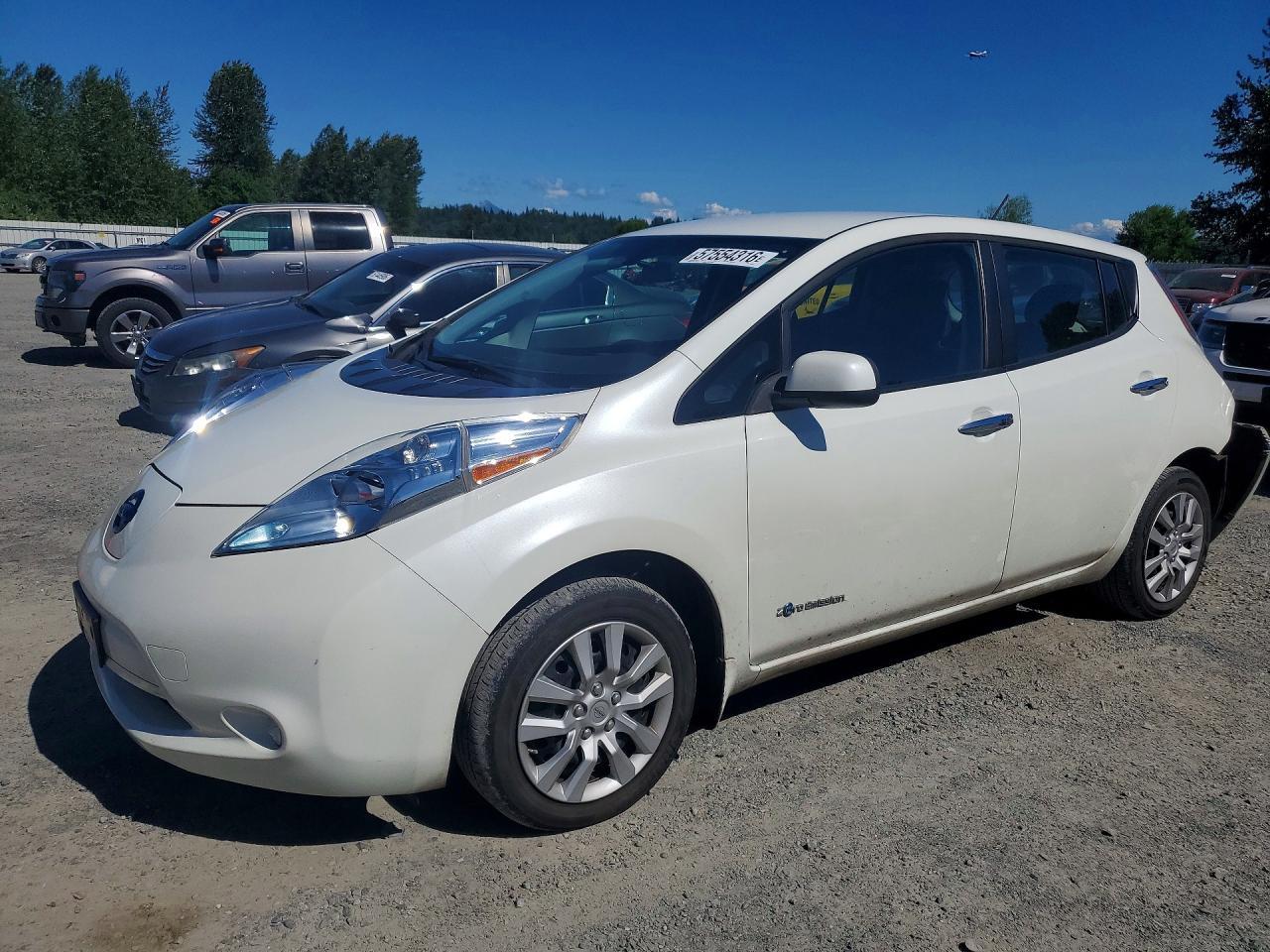 2016 NISSAN LEAF